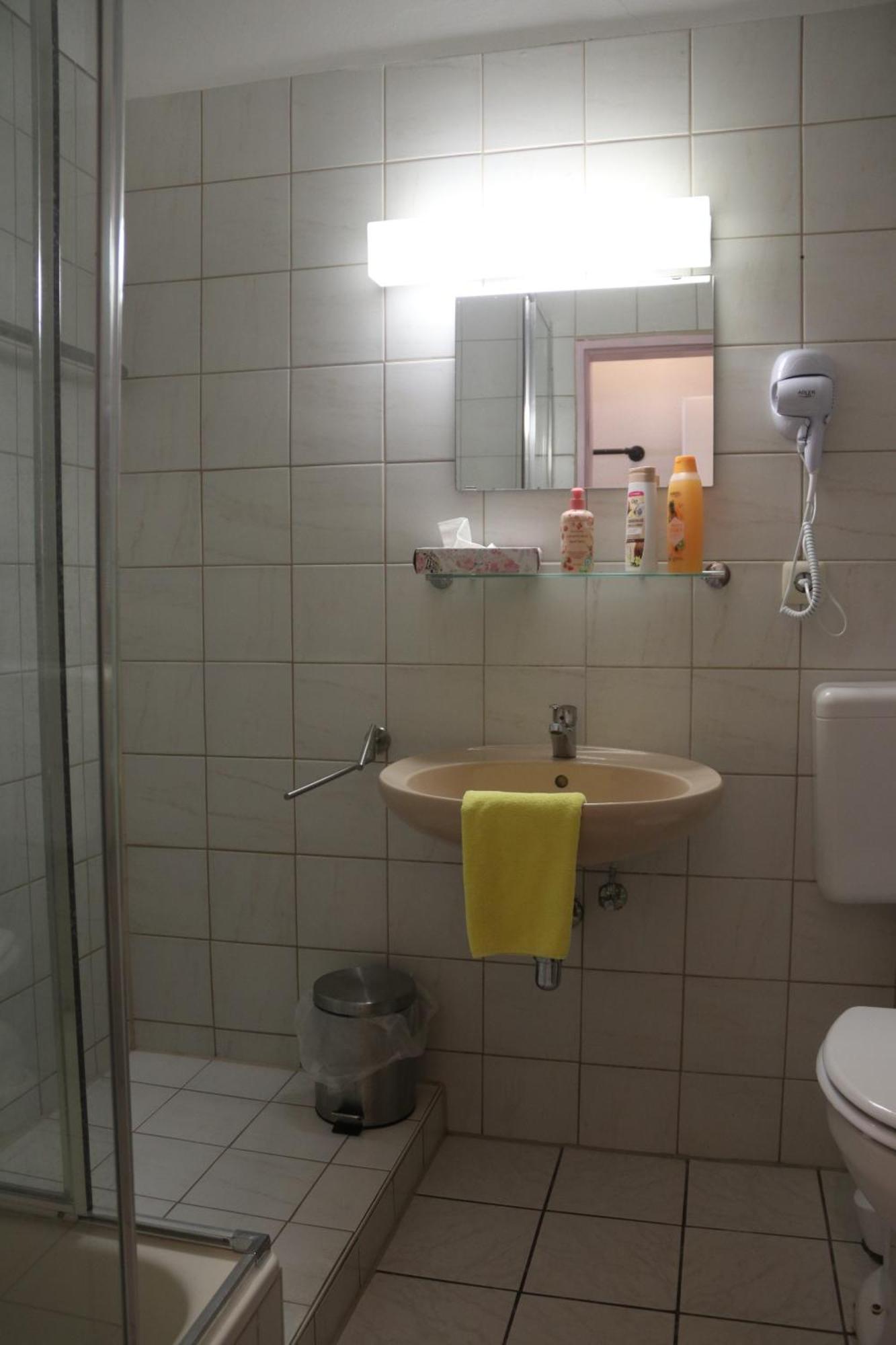 Landgasthof Doldewirt Bernbeuren エクステリア 写真